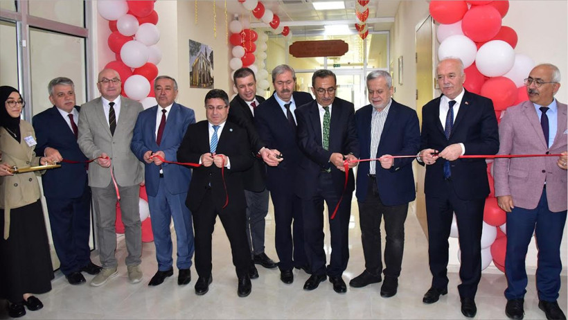 Balıkesir Üniversitesi İlahiyat Fakültesinde Şehrin Sanat, Kültür ve Maneviyatına Değer Katan Açılışlar