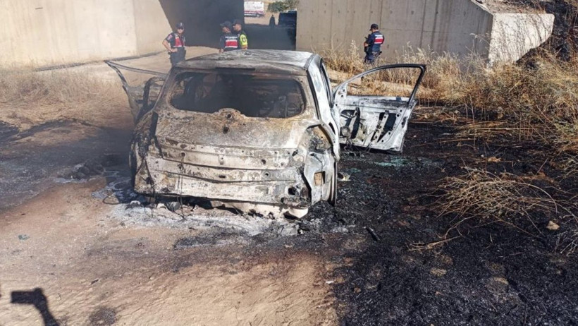 Balıkesir'de Otomobil Araziye Uçtu: 4 Yaralı