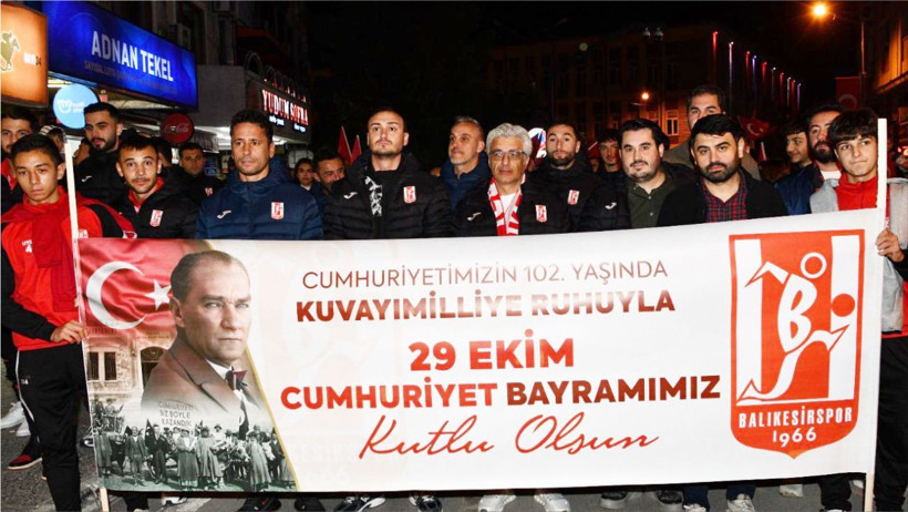 Balıkesirspor Tam Kadro Cumhuriyet Kortejinde - Resim: 2