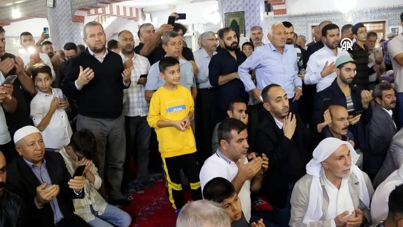 Türkiye'ye Gezmeye Gelen Sırp Turist Müslüman Oldu..