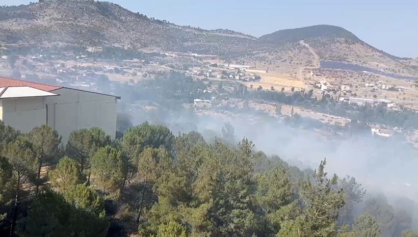 Dursunbey’de Okul Yakınlarında Yangın Paniği
