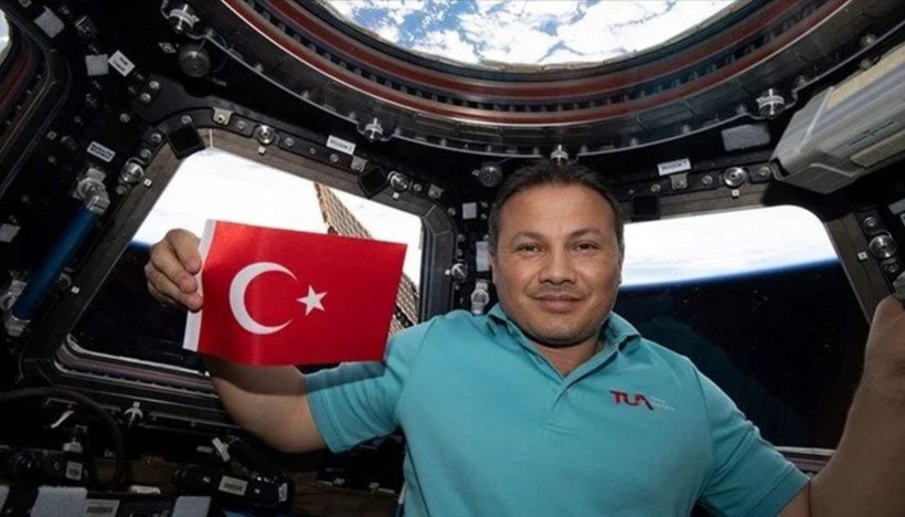 Astronot Gezeravcı'nın Dönüşü Ertelendi !
