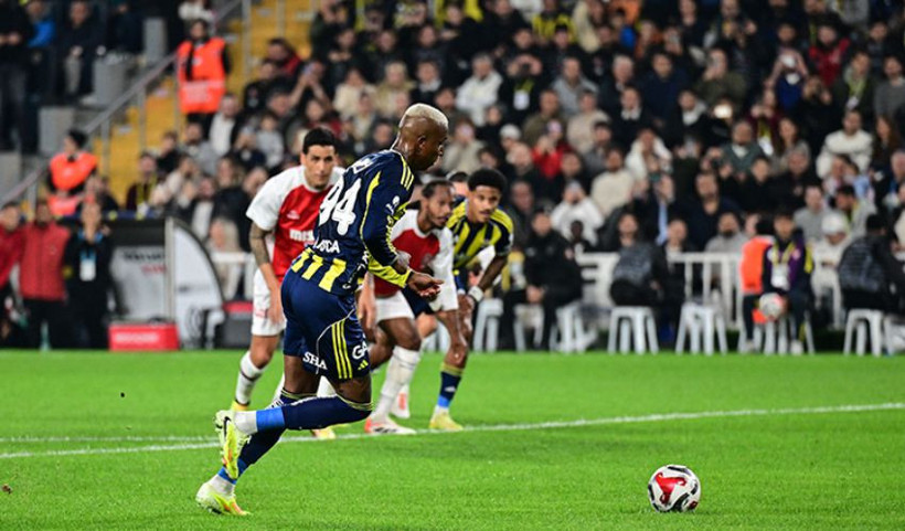 Fenerbahçe'de Yüzler Gülüyor 4