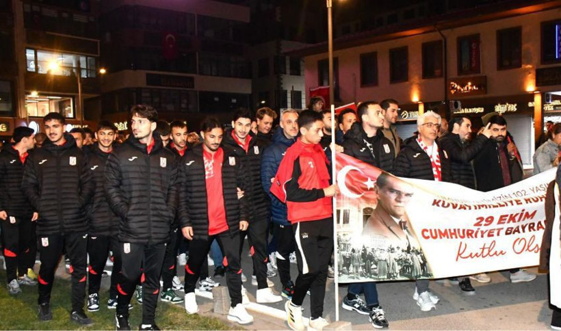 Balıkesirspor Tam Kadro Cumhuriyet Kortejinde - Resim: 3
