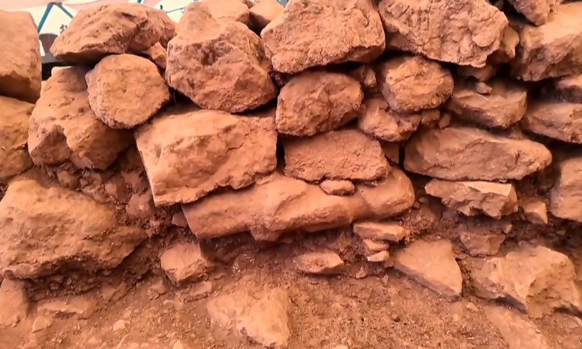 Bakan Ersoy: Göbeklitepe'de yan yatmış insan heykeli bulundu - 1. resim