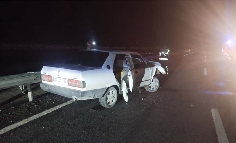 Balıkesir’de Gece Yarısı Feci Kaza: 2 Yaralı! - 1. resim