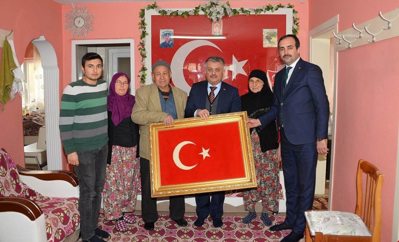 YAZICI "TALEPLERİNİZ BİZİM İÇİN EMİRDİR" - 1. resim