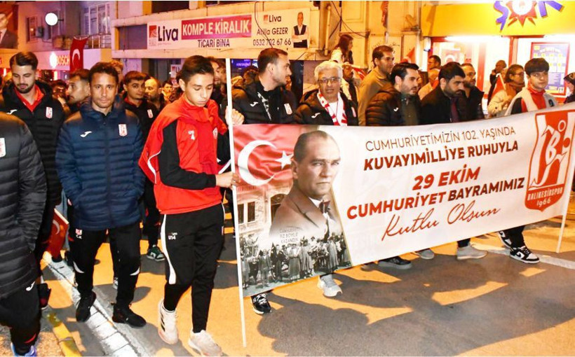 Balıkesirspor Tam Kadro Cumhuriyet Kortejinde - Resim: 4