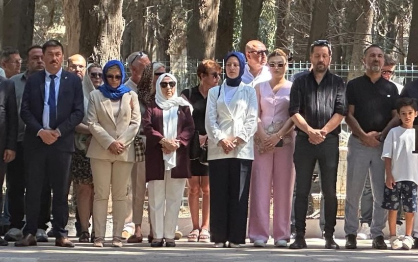  Edremit’te 15 Temmuz Etkinlikleri Şehitlik Ziyaretiyle Başladı