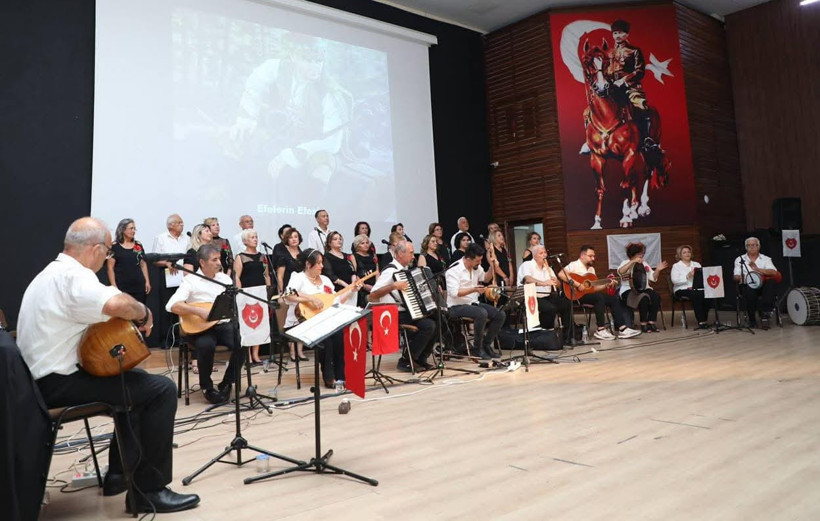 Edremit’te Türkü Gecesine Büyük İlgi - 2. resim
