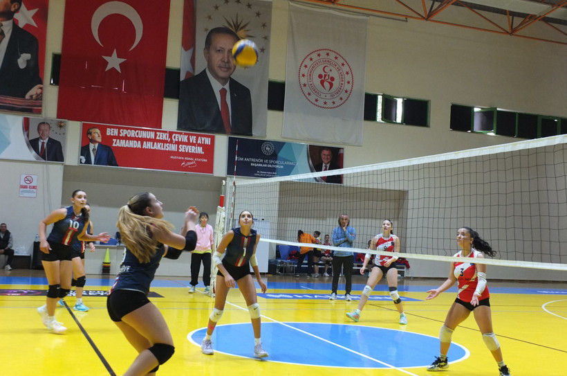 Balıkesir'de Cumhuriyet Kupası Coşkusu Başladı