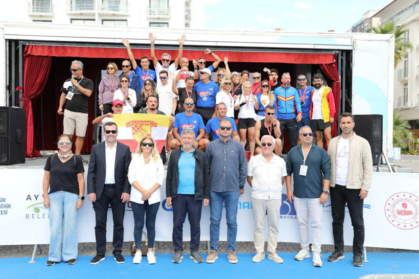 Ayvalık’ta triatlon rüzgarı esti - 3. resim