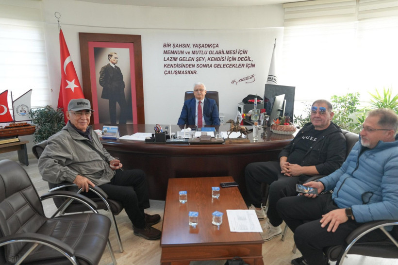 Usta Oyuncu Şener Şen, Burhaniye’de Ağırlandı - 1. resim