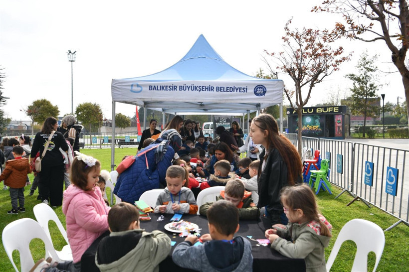 1.Balıkesir Kitap Fuarı coşkuyla açıldı - 6. resim