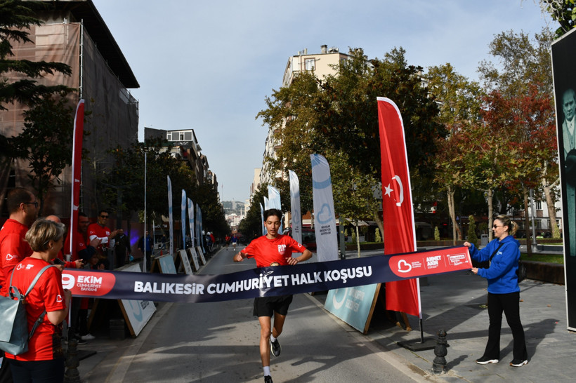 Cumhuriyet Bayramı Etkinlikleri Balıkesir'de Başladı - 1. resim
