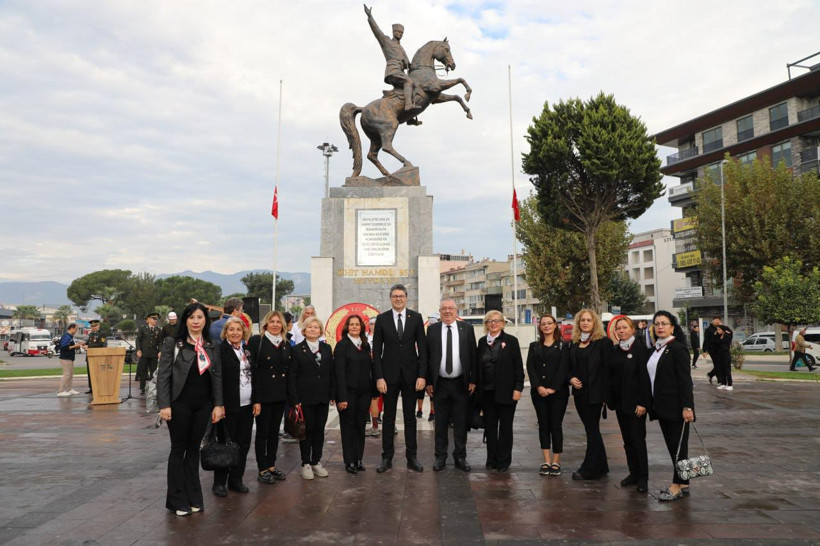 CHP Milletvekili Ensar Aytekin, Atatürk’ü Edremit’te Andı