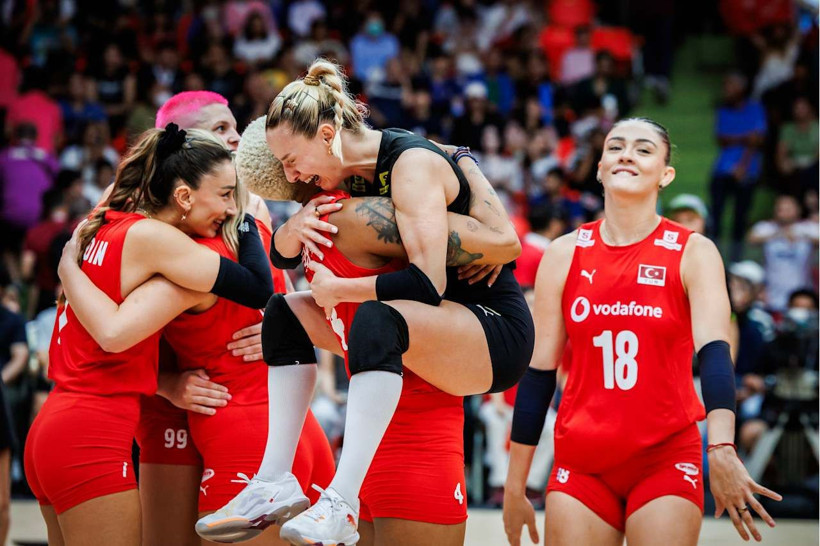 Filenin Sultanları Dünya Şampiyonluğunu Kıl Payı Kaçırdı! Türkiye, İtalya’ya 3-2 Yenildi - Resim: 4