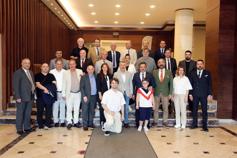 Balıkesir Temsilcisi Sivas’ta Ticaret ve Sanayi Odası’nı Ziyaret Etti