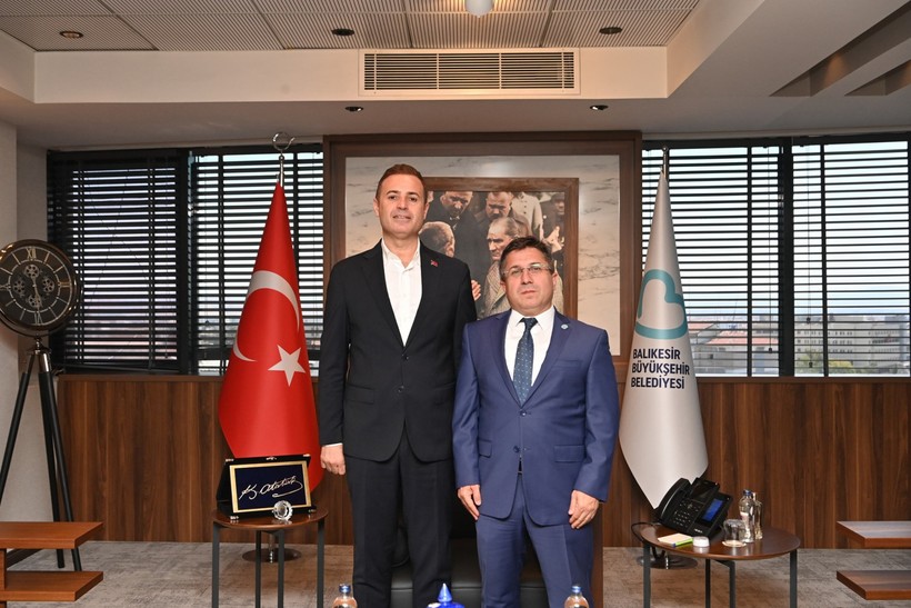  Rektör Prof. Dr. Yücel Oğurlu'dan Başkan Ahmet Akın’a Ziyaret