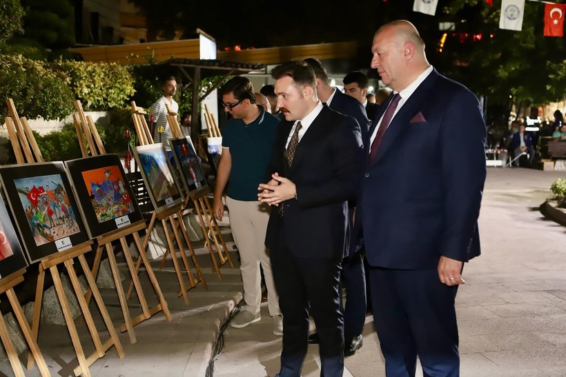  Bigadiç’te 15 Temmuz Demokrasi Yürüyüşü ve Mehteran Coşkusu