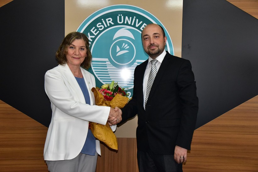 BAÜN Mimarlık Fakültesi’nde Devir Teslim Töreni 