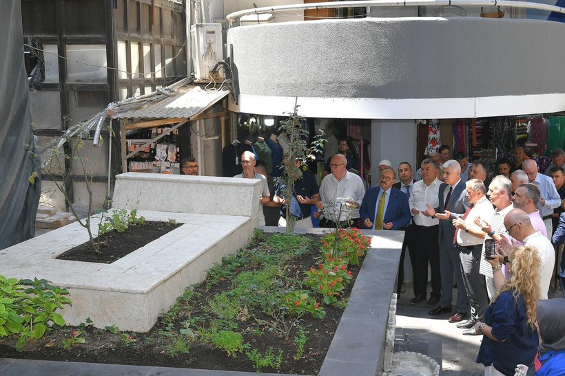 Hasanbaba Çarşısında Geleneksel Aşure Hayrı