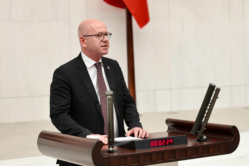 CHP’li Serkan Sarı Domates 3 Lira, Mazot 56 Lira!