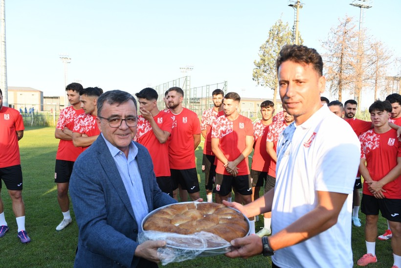 BAL-KES Sezonu Kaymaklı İle Açtı