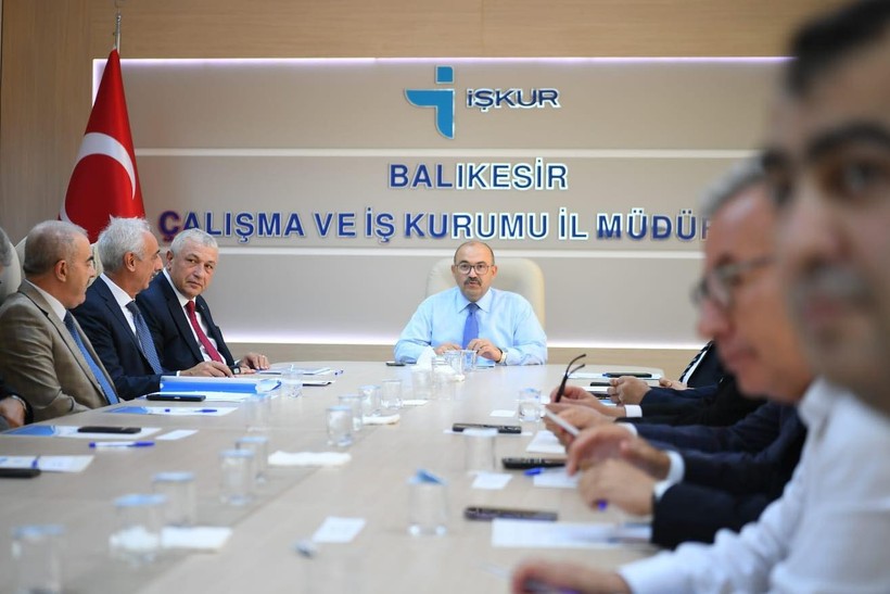  Balıkesir’de İşsizliği Azaltacak Yol Haritası Belirlendi!