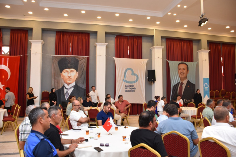 Ayvalık’ta Muhtarlar Söz Aldı, Talepler Masaya Yatırıldı