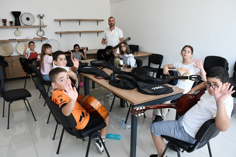  Büyükşehir’den Çocuklara Fırsat Eşitliği Sağlayan Atölyeler