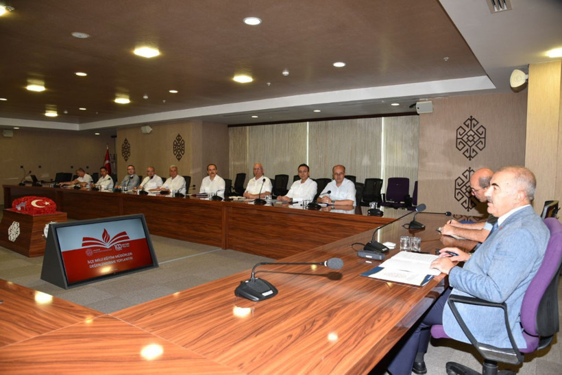 İlçe Müdürleri Balıkesir'de Buluştu