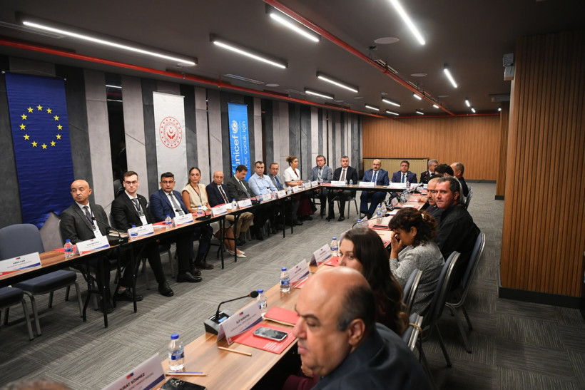 Balıkesir'de Koruyucu Aile Toplantısı Yapıldı