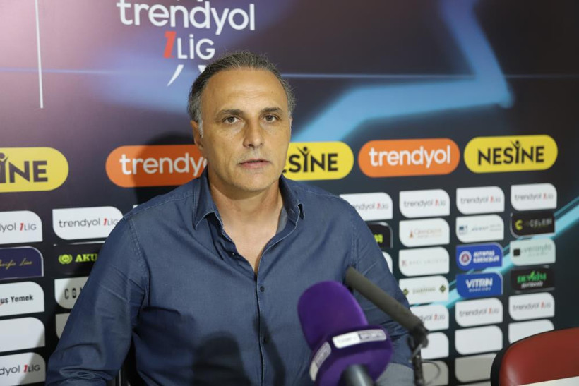 Bandırmaspor Teknik Direktörü Mustafa Gürsel,