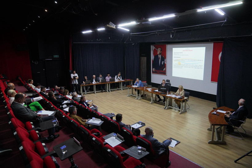 Ayvalık’ta Kritik Meclis Toplantısı! Yeni Projeler Masada