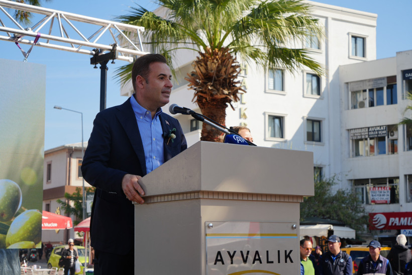 20. Ayvalık Uluslararası Zeytin Hasat ve Turizm Festivali Başladı