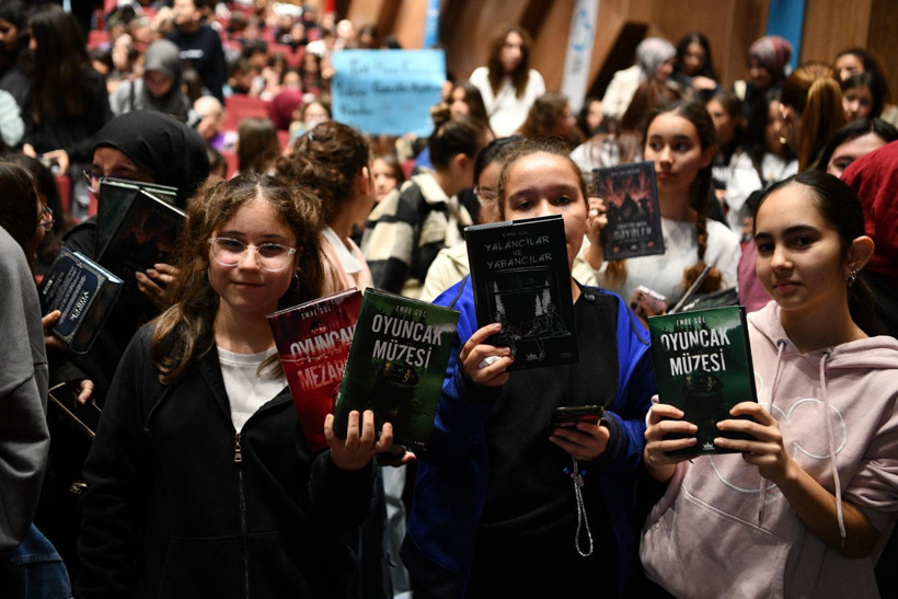 Balıkesir Kitap Fuarı’nda İmza Günleri Başladı mı? Kimler Var? Fiş ile Kahve Ücretsiz mi? - 2. resim