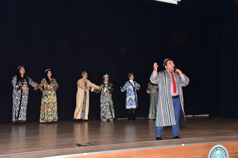 Balıkesir Üniversitesinde Türk-Özbek Gençlik Forumu - 3. resim