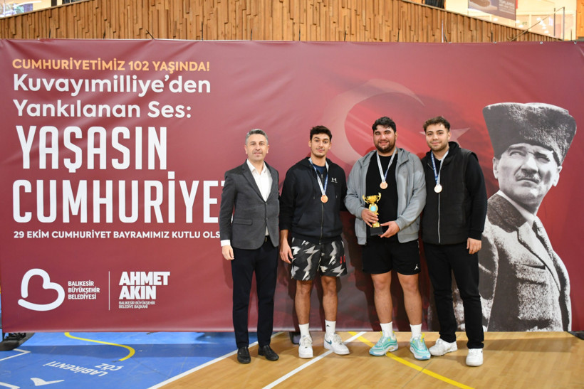 Cumhuriyet Bayramı Etkinlikleri Balıkesir'de Başladı - 2. resim