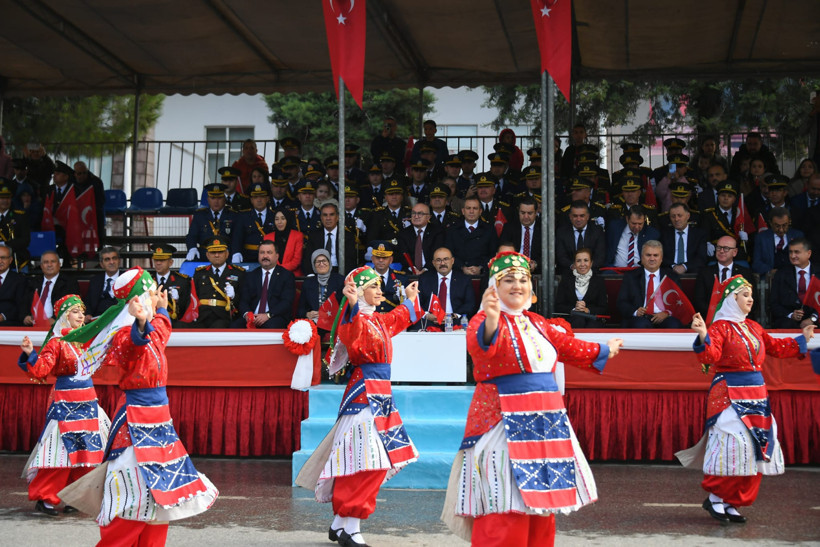Balıkesir’de 29 Ekim Coşkusu! Cumhuriyet’in 102. Yılı Törenlerle Kutlandı - 2. resim