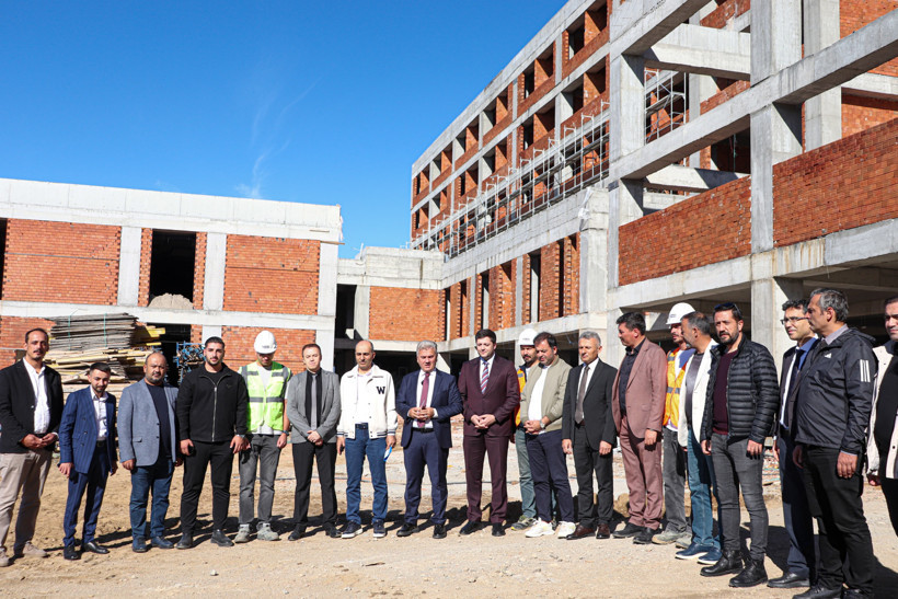 “EDREMİT DEVLET HASTANESİ, KÖRFEZ BÖLGEMİZİN SAĞLIK ÜSSÜ OLACAK” - 2. resim