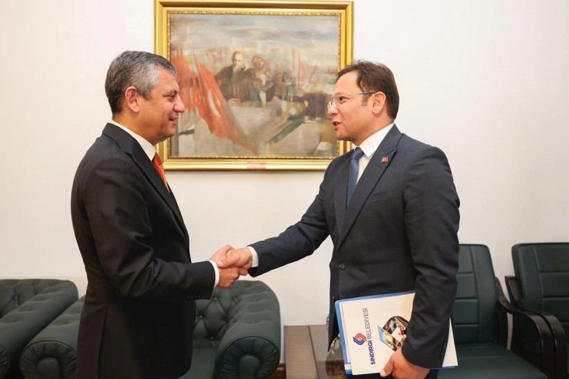 Sındırgı Belediye Başkanı Serkan Sak'tan CHP Genel Başkanı Özgür Özel’e Deprem Raporu