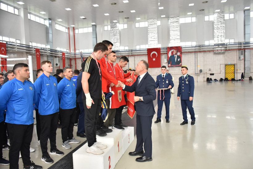 Balıkesir’de Türk Silahlı Kuvvetleri Kick Boks Turnuvası Düzenlendi