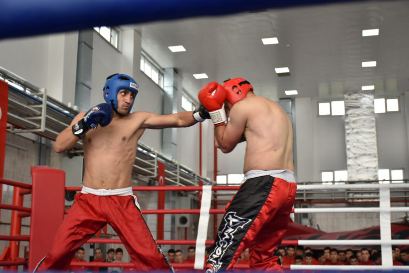 Balıkesir’de Türk Silahlı Kuvvetleri Kick Boks Turnuvası Düzenlendi