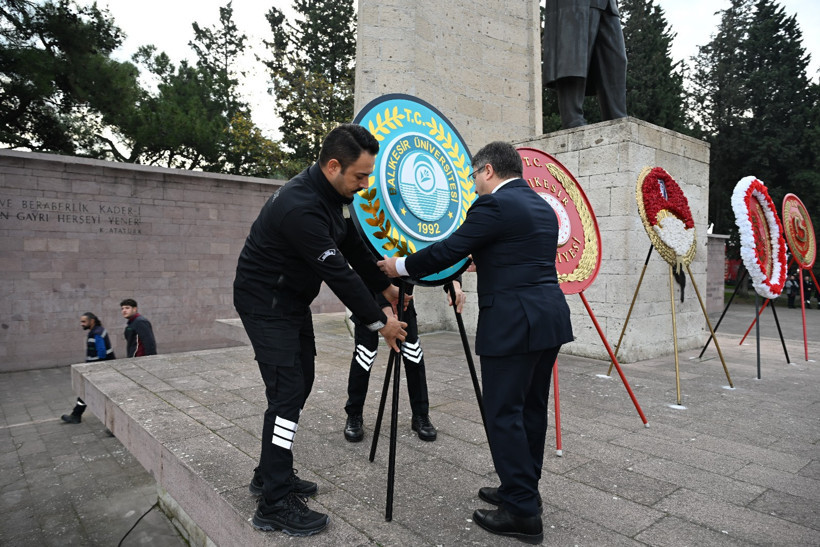 Balıkesir Üniversitesinde Atatürk Saygıyla Anıldı