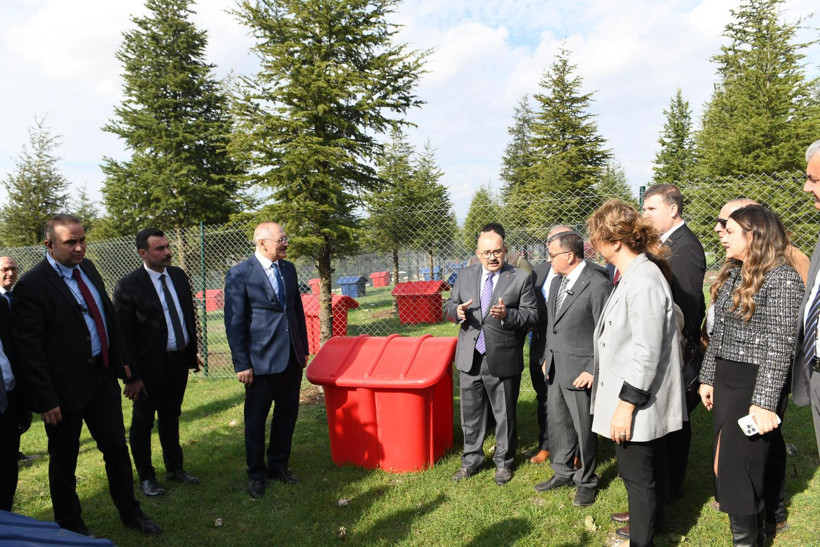 Altıeylül’den Can Dostlara Sıcak Yuva