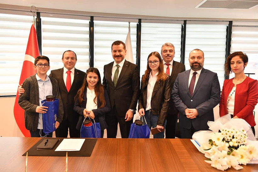 BAŞKAN YILMAZ KOLTUĞU BIRAKTI - 2. resim