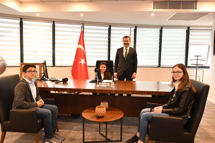 BAŞKAN YILMAZ KOLTUĞU BIRAKTI - 1. resim