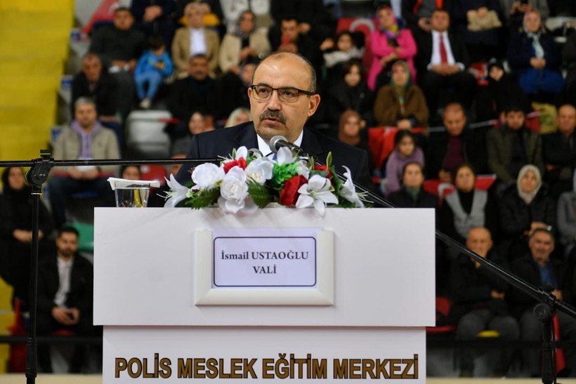 poli,s balıkesirBalıkesir'de 29. dönem Öğrencileri polisliğe adım attı