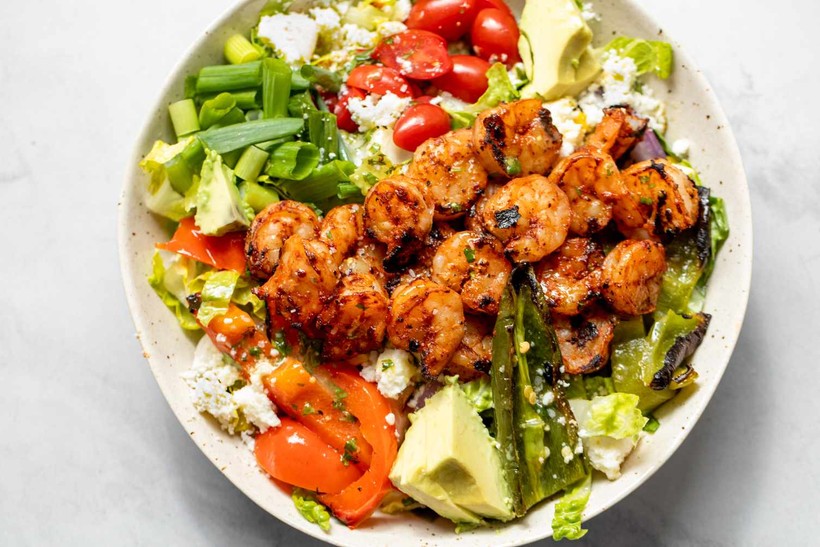 Ayvalık'ta Yapılan Meşhur Karidesli Salata